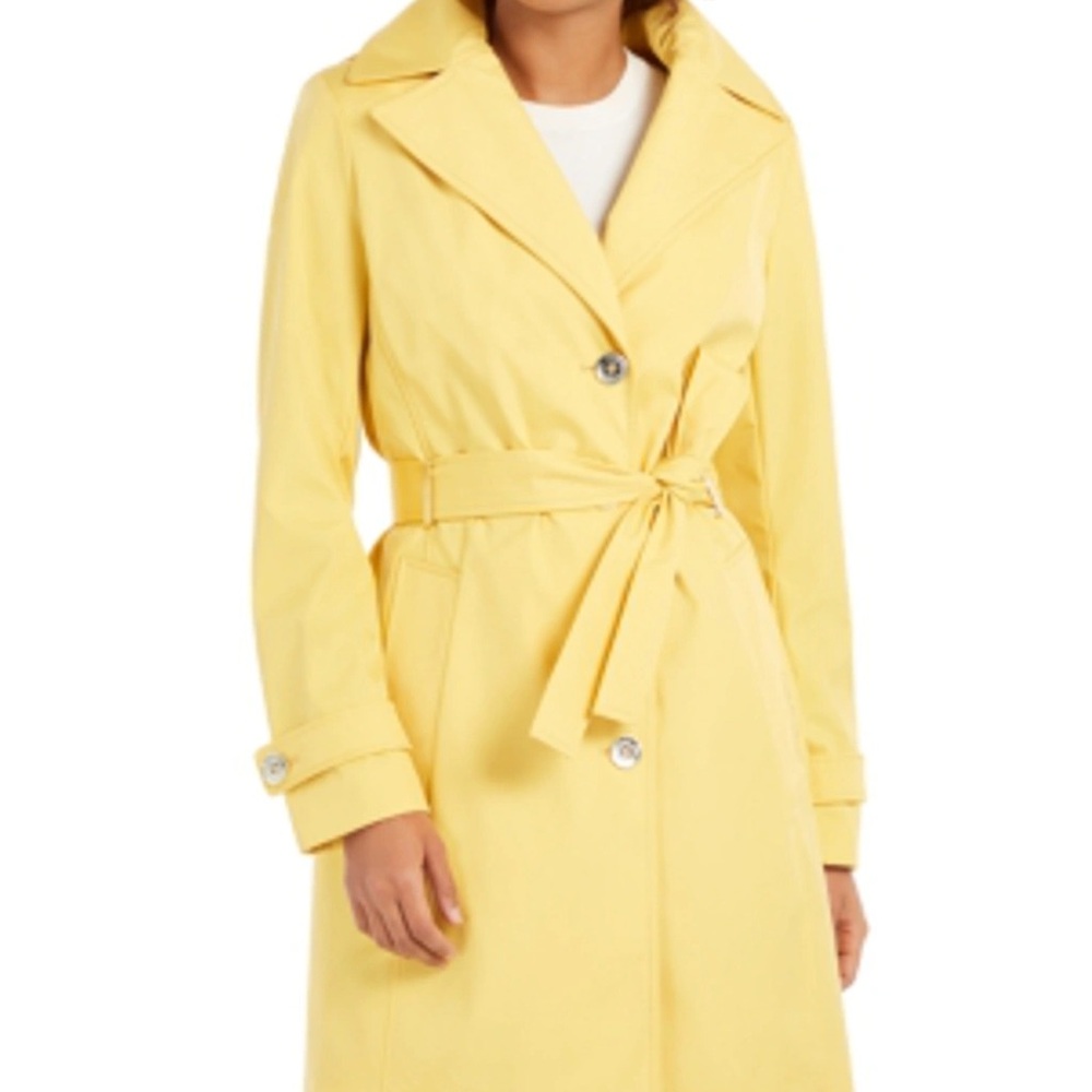 DKNT Raincoat